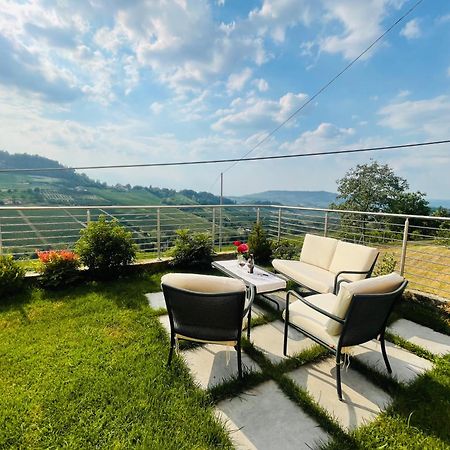 Appartamento Casa Rafanelli Monforte dʼAlba Esterno foto