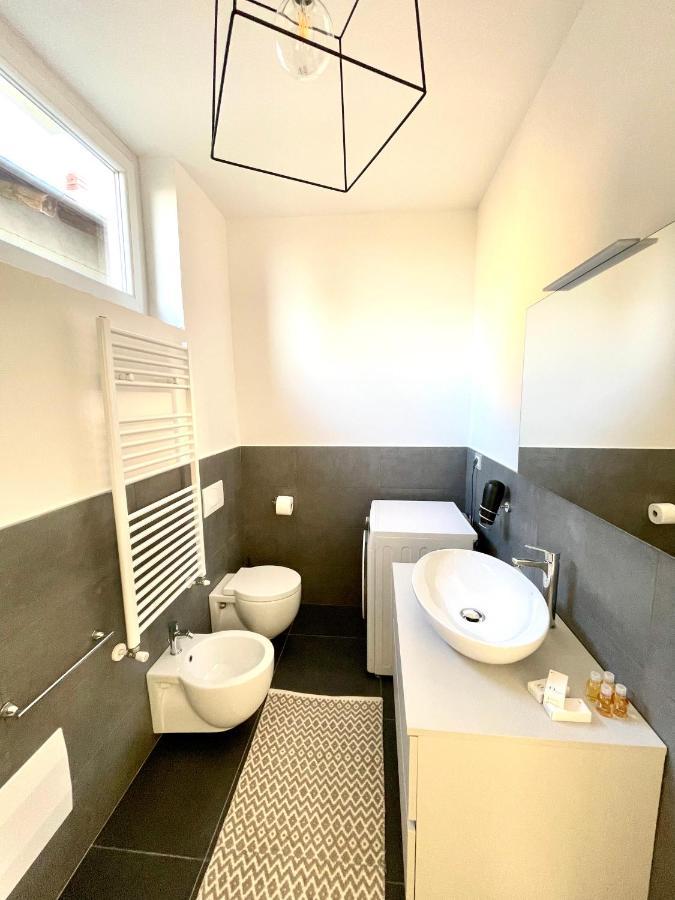Appartamento Casa Rafanelli Monforte dʼAlba Esterno foto